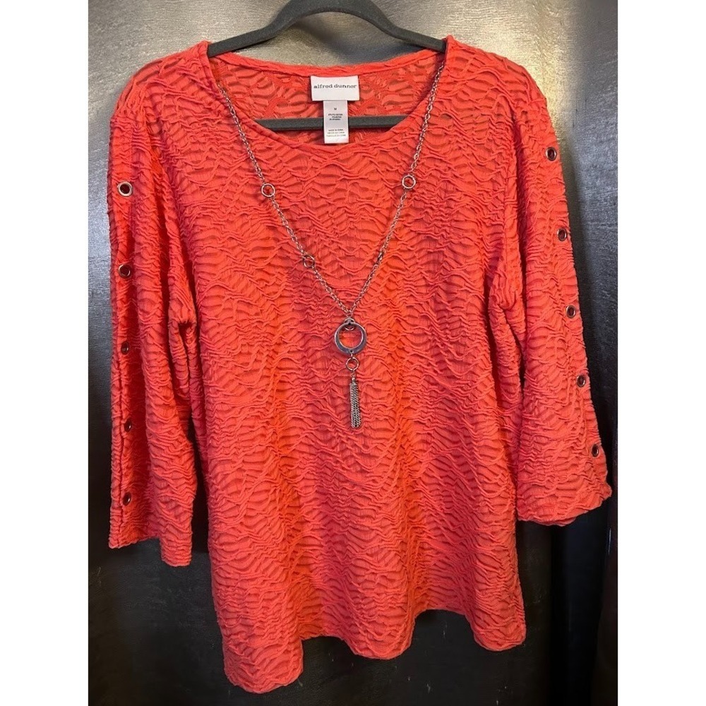 Alfred Dunner Orange Crinkled Top Blouse with necklace attached